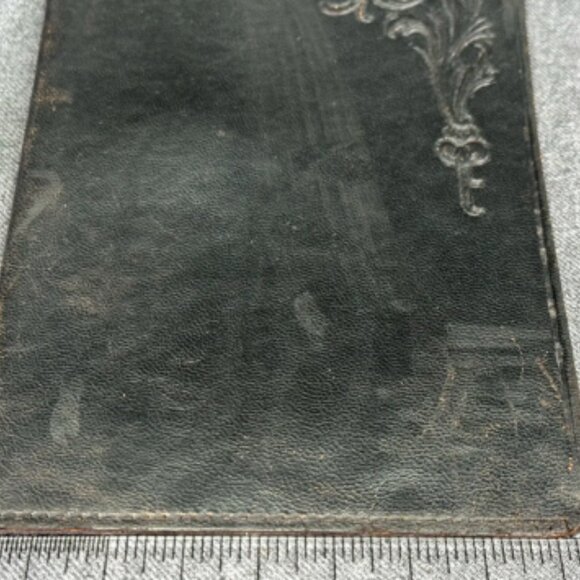 Antique embossed scrolls/flowers genuine black leather letters, documents holder - Picture 4 of 9